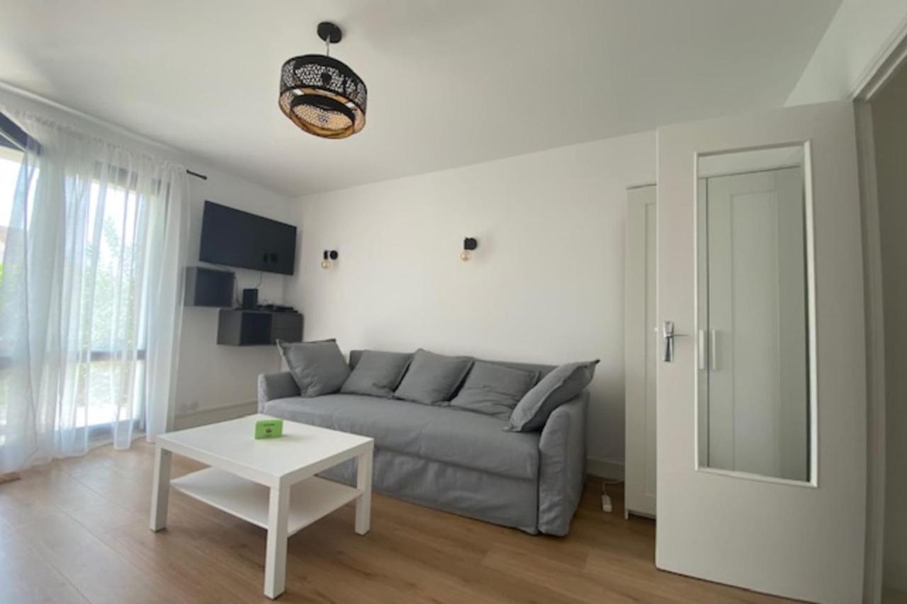 Beautiful Flat For 4 Very Closed To The Beach Cabourg Exteriér fotografie